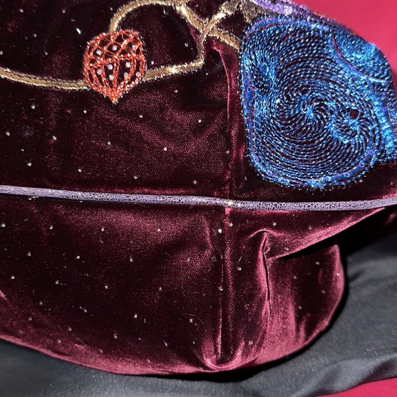 Fendi squirrel embellished velvet spy bag rare limited edition handbag hobo - Picture 9 of 16